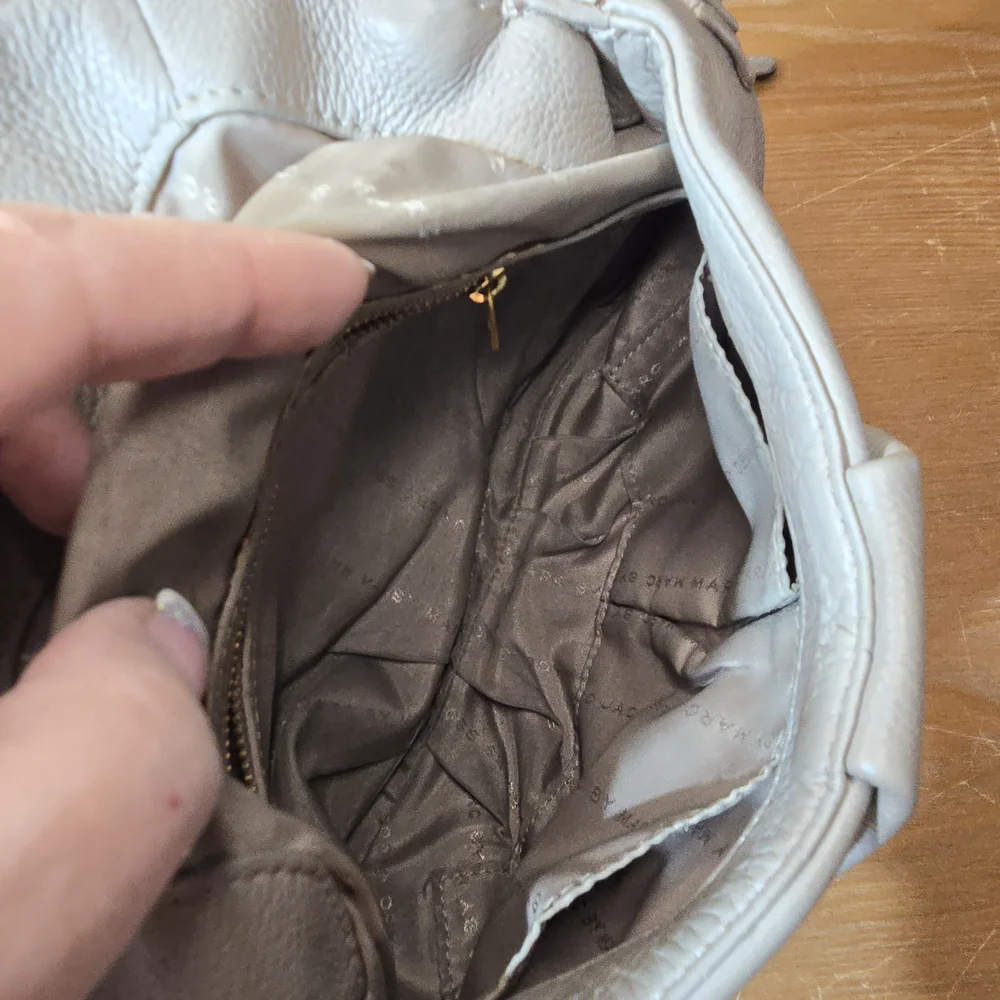 Marc Jacobs Gray Leather Crossbody Bag - Picture 6 of 8